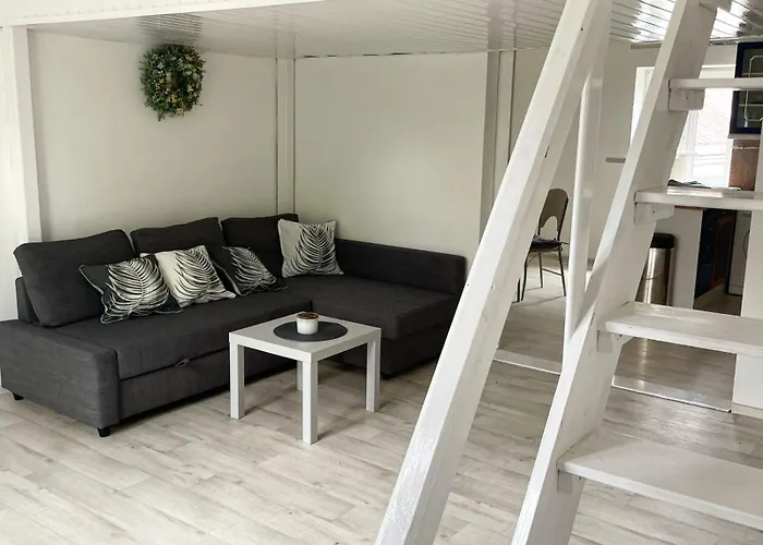 Meg Apartment